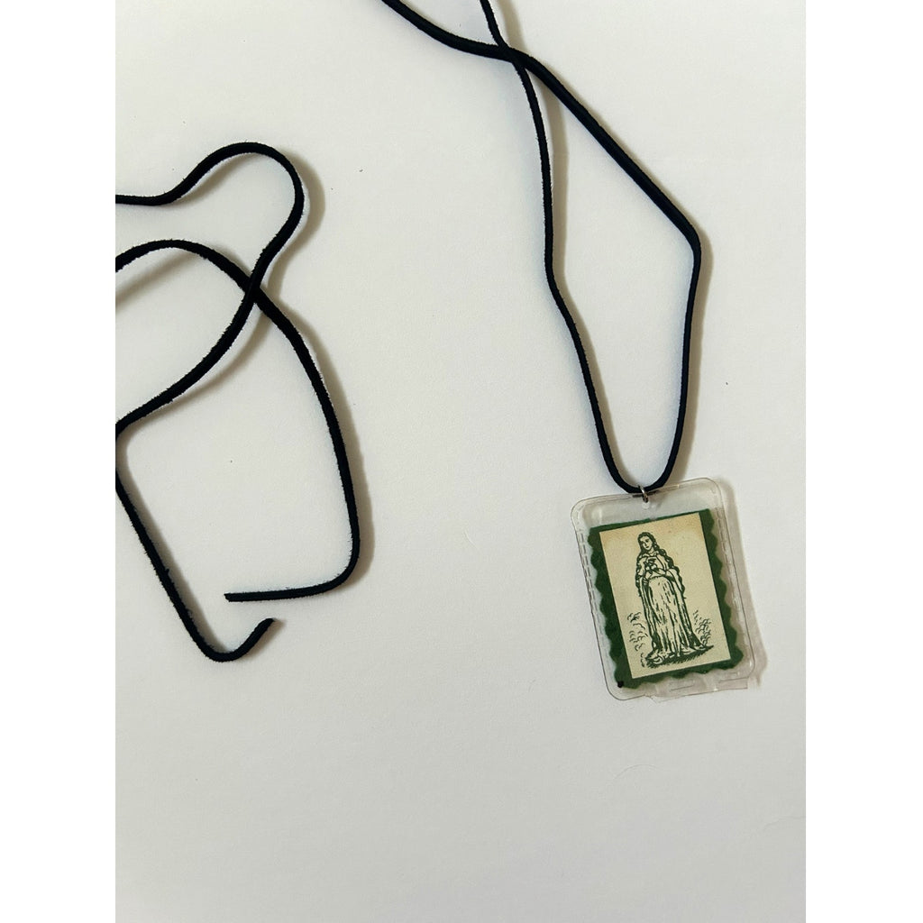 Sacred heart prayer card necklace